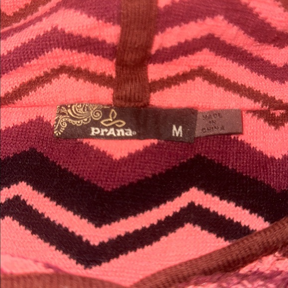 Prana Meryl Sweater hooded multi-colored zigzag (chevron) knit dress - Picture 5 of 6
